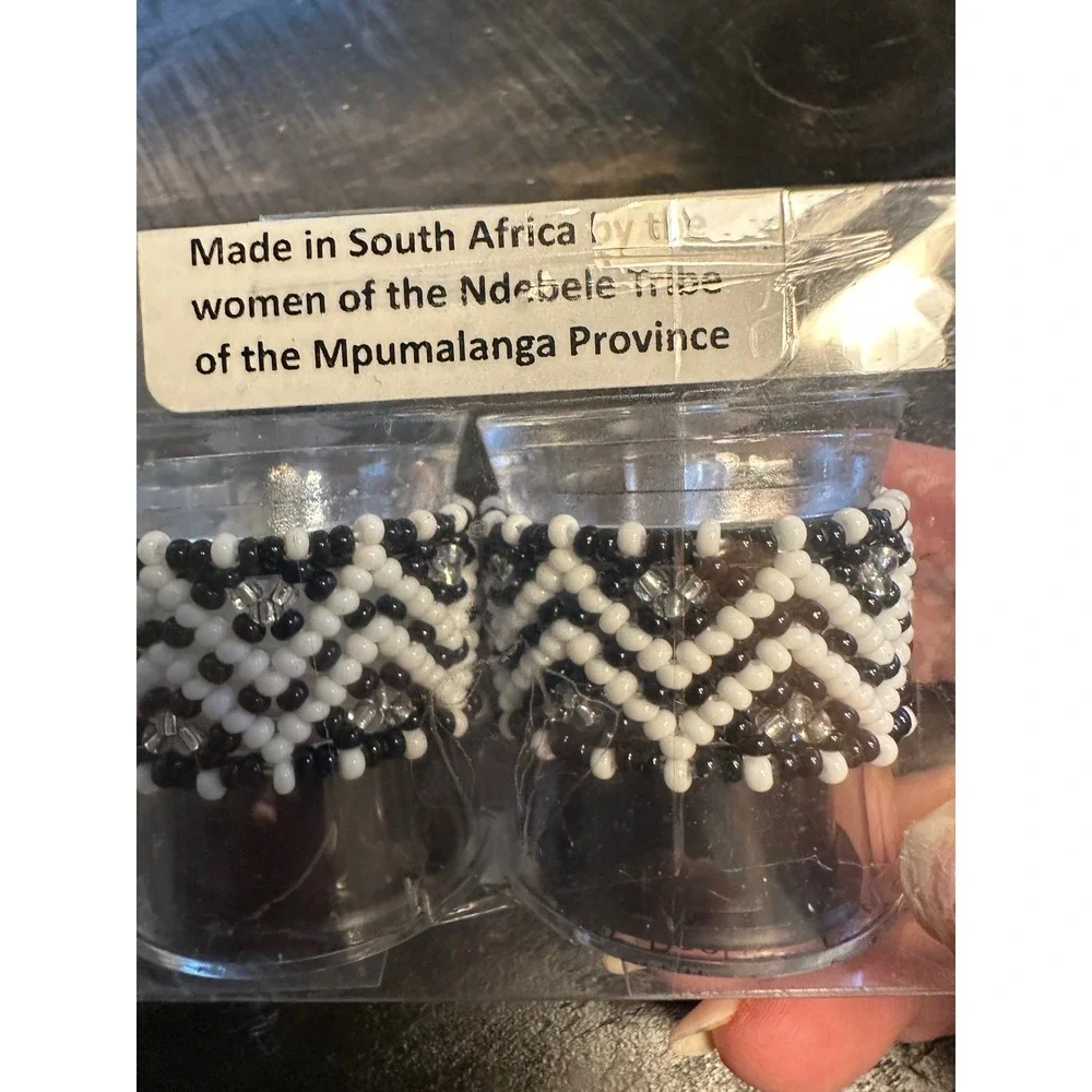 Viva Afrika Ndebele Tribe Beaded Salt and Pepper Shakers South Africa Set NEW